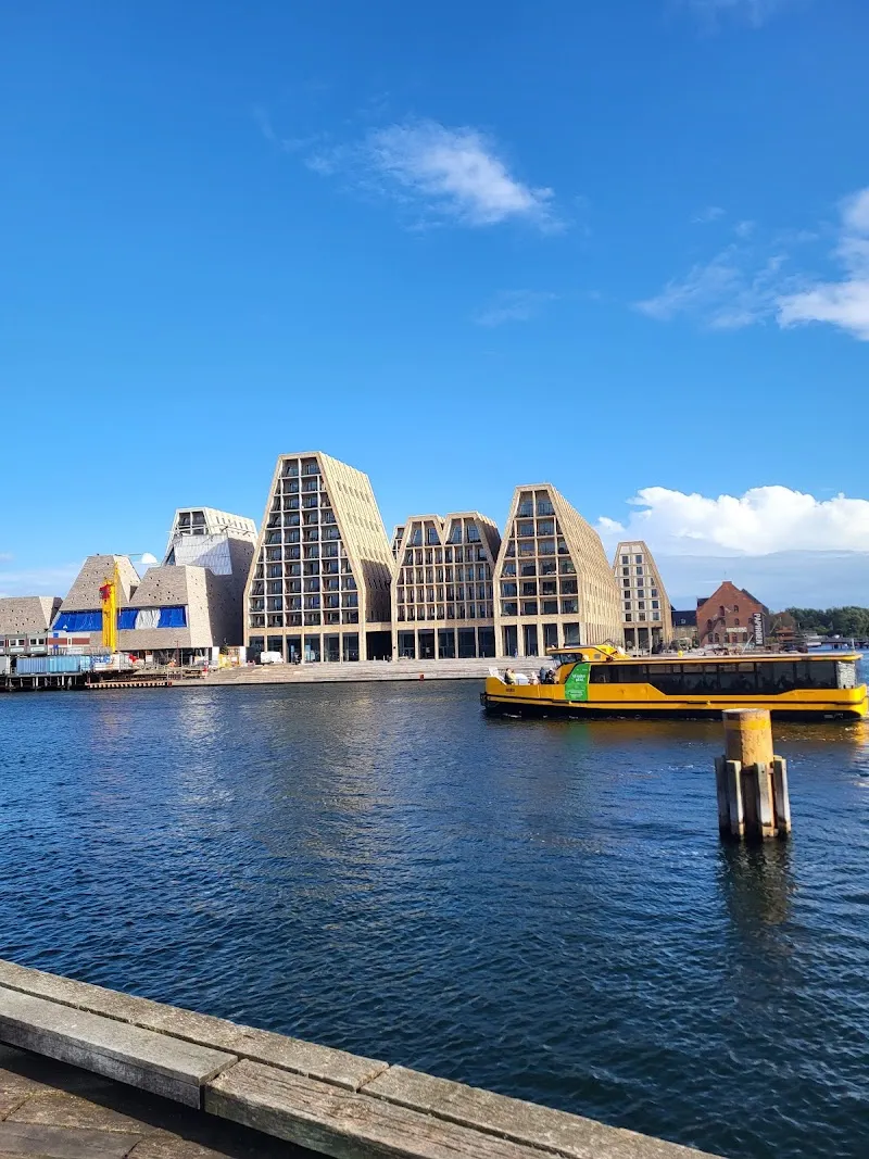 25Hours Hotel Paper Island