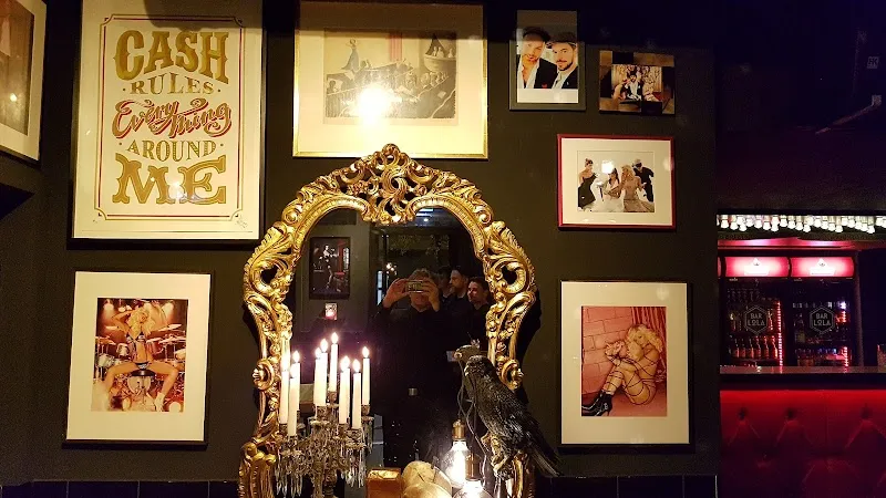 Bar Lola