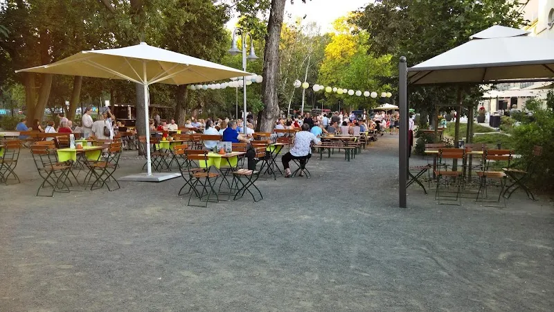 Galopprennbahn Scheibenholz