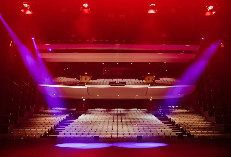 Meridian Theatres at Centrepointe - Théâtres Meridian à Centrepointe
