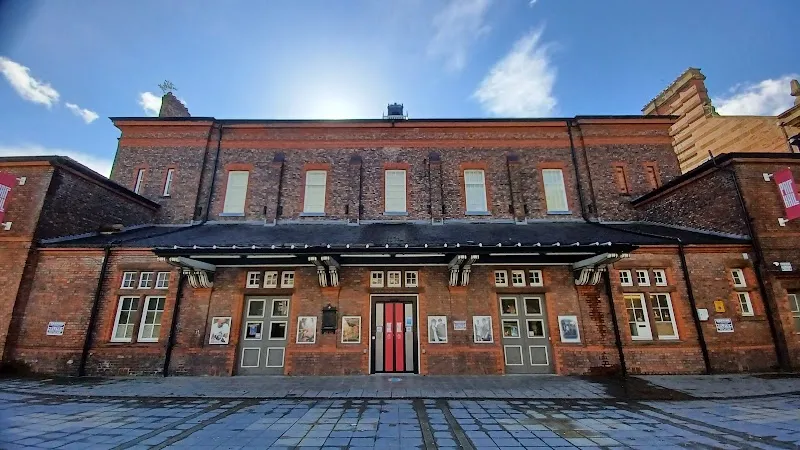 Pyramid and Parr Hall